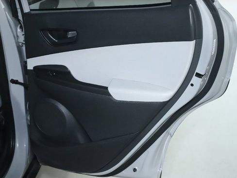 Used 2022 Hyundai Kona SEL image 30