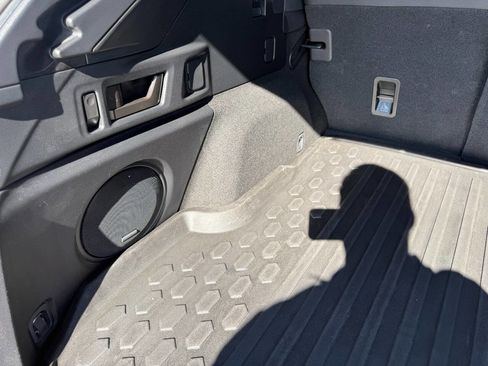 Used 2024 Subaru Outback Limited image 28