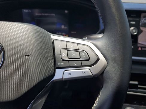 Certified 2022 Volkswagen Taos SE image 27