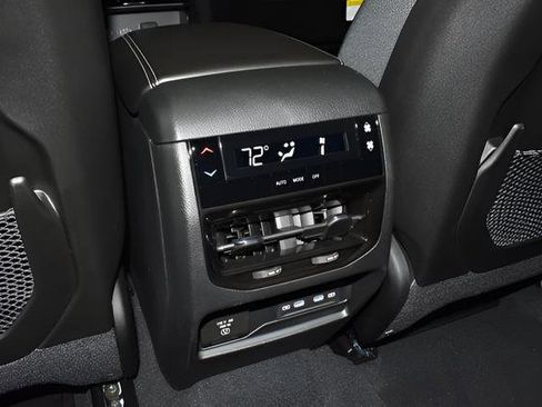 New 2026 Jeep Grand Cherokee L 4WD image 25