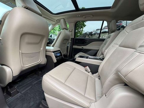 Used 2021 Lincoln Aviator Reserve w/ Equipment Group 201A AWD/4WD image 20