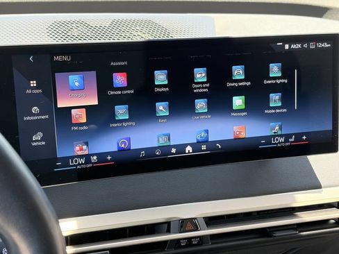 Certified 2024 BMW iX xDrive50 w/ Premium Package AWD/4WD image 28