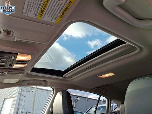 Used 2018 Subaru Crosstrek 2.0i Limited image 15