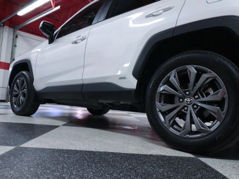 Used 2022 Toyota RAV4 XLE Premium image 35