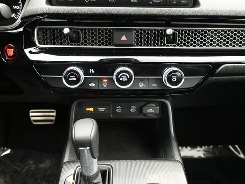 Used 2025 Honda Civic Sport image 44