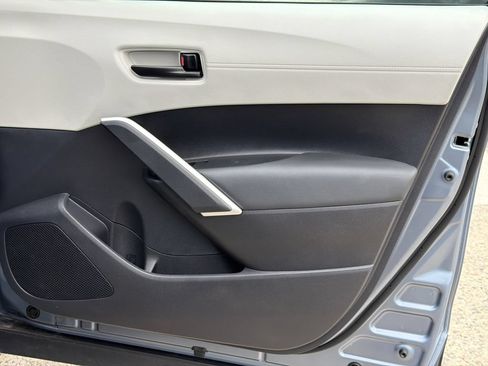 Used 2026 Toyota Corolla Cross L FWD image 13