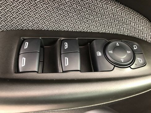 Certified 2025 Chevrolet TrailBlazer LS w/ LS Convenience Package image 37