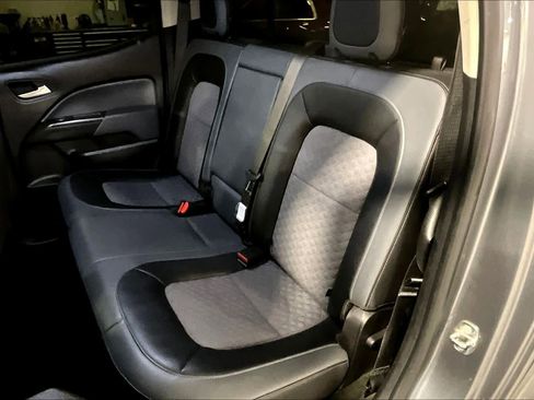 Used 2018 Chevrolet Colorado Z71 image 18