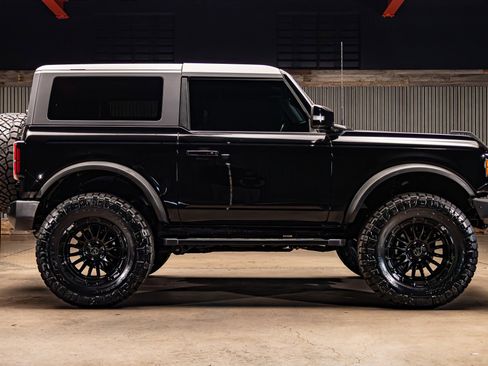 Used 2023 Ford Bronco Outer Banks w/ Sasquatch Package image 11