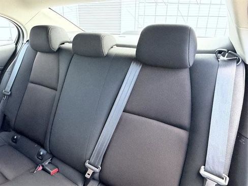 Used 2024 MAZDA MAZDA3 s image 20