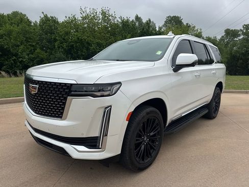 Used 2022 Cadillac Escalade Premium Luxury AWD/4WD image 1