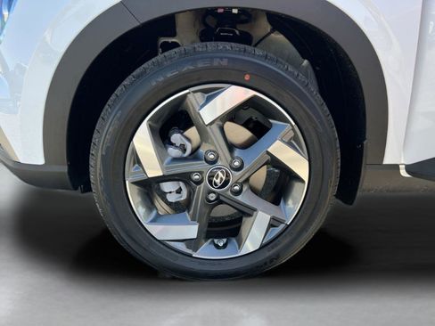 New 2025 Hyundai Venue SEL image 14