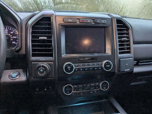 Used 2020 Ford Expedition Limited w/ Special Edition Package image 9