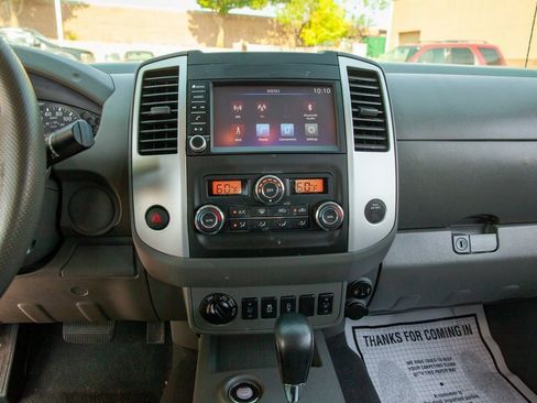 Used 2021 Nissan Frontier SV image 15