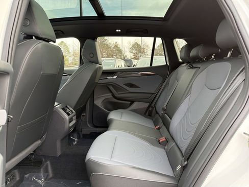 New 2026 Volkswagen Tiguan SE R-Line image 13