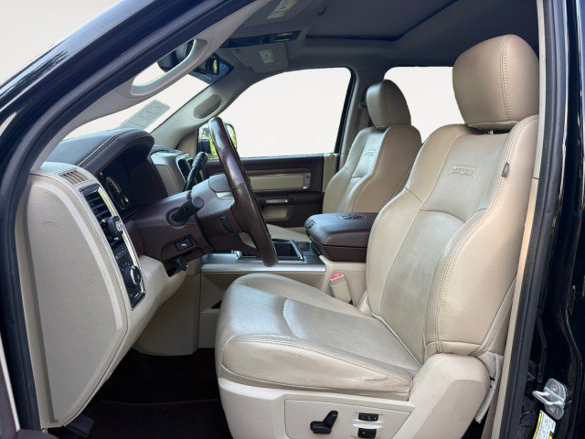 Used 2013 RAM 2500 Laramie w/ Convenience Group AWD/4WD image 2
