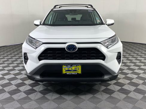 Used 2021 Toyota RAV4 XLE w/ Convenience Package image 13