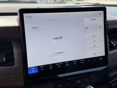 Used 2024 Ford Expedition Limited image 20