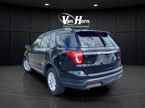 Used 2019 Ford Explorer XLT w/ Equipment Group 202A AWD/4WD image 5