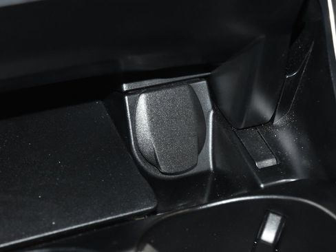 Used 2022 Mercedes-Benz GLC 300 4MATIC image 15