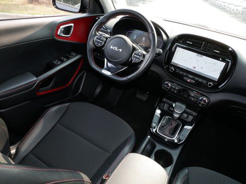 Used 2023 Kia Soul GT-Line FWD image 9