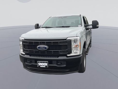 Used 2026 Ford F250 XL AWD/4WD image 5