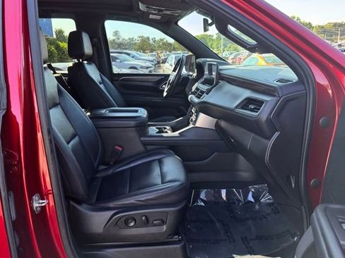 Used 2021 Chevrolet Tahoe Z71 w/ Luxury Package AWD/4WD image 9