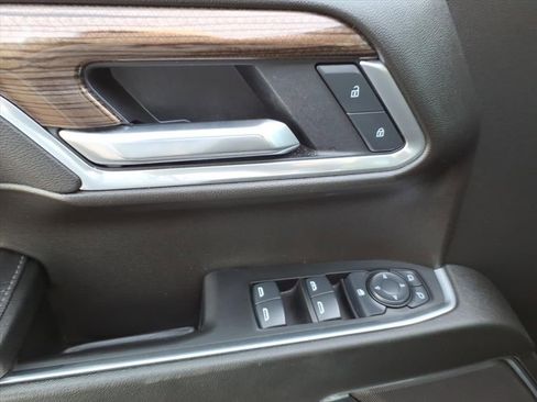 Certified 2025 Chevrolet Silverado 1500 LT image 16