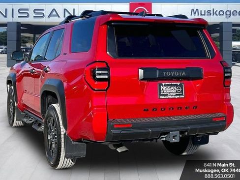 Used 2025 Toyota 4Runner SR5 image 4