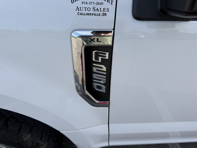 Used 2017 Ford F250 XL w/ Power Equipment Group RWD image 18