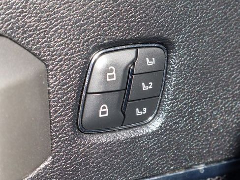 Used 2021 Ford F350 Lariat image 20