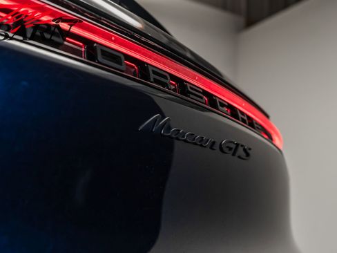 Used 2023 Porsche Macan GTS image 12