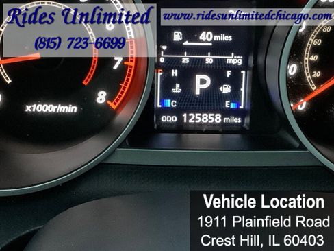 Used 2011 Mitsubishi Outlander SE image 18