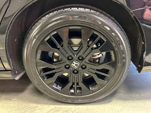 Used 2025 Honda Odyssey Sport-L image 27