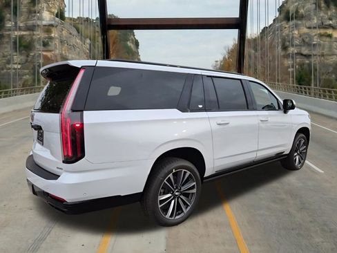 New 2026 Cadillac Escalade ESV Sport AWD/4WD image 10