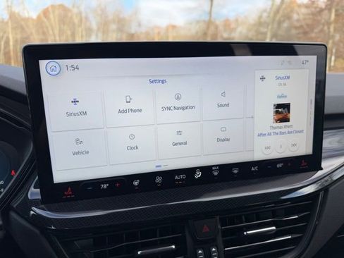 Certified 2023 Ford Escape ST-Line Select w/ Tech Pack #2 image 29