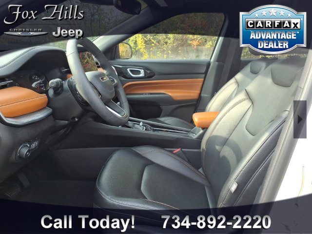 Certified 2024 Jeep Compass Limited w/ Sun and Sound Group AWD/4WD image 15