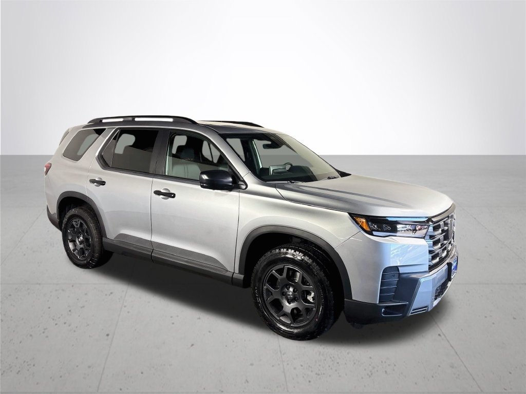 New 2026 Honda Pilot TrailSport image 4