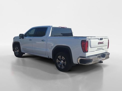 Used 2025 GMC Sierra 1500 SLT AWD/4WD image 3
