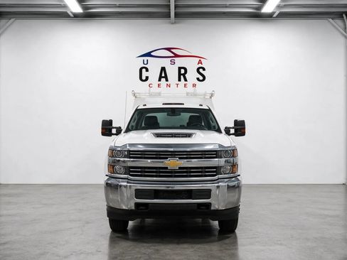 Used 2018 Chevrolet Silverado 3500 W/T w/ WT Convenience Package AWD/4WD image 9