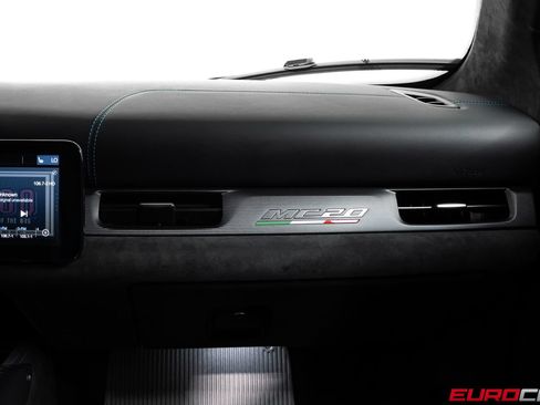 Used 2023 Maserati MC20 Coupe RWD image 37