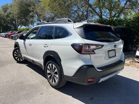 Used 2024 Subaru Outback Limited XT image 3