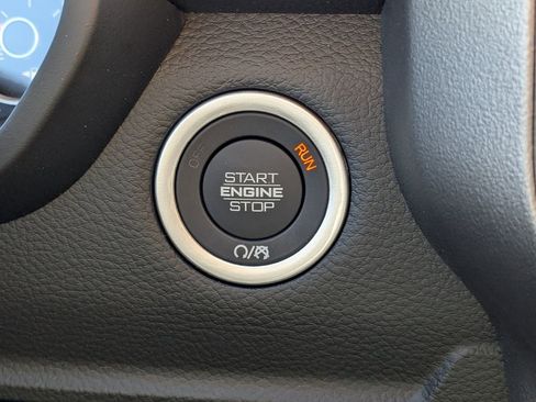 New 2026 RAM 1500 4x4 Crew Cab image 26