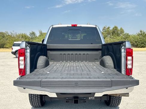 Used 2022 Ford F250 Lariat w/ Lariat Value Package AWD/4WD image 23