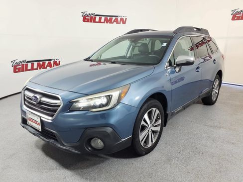 Used 2018 Subaru Outback 3.6R Limited w/ 50th Anniversary Edition AWD/4WD image 3