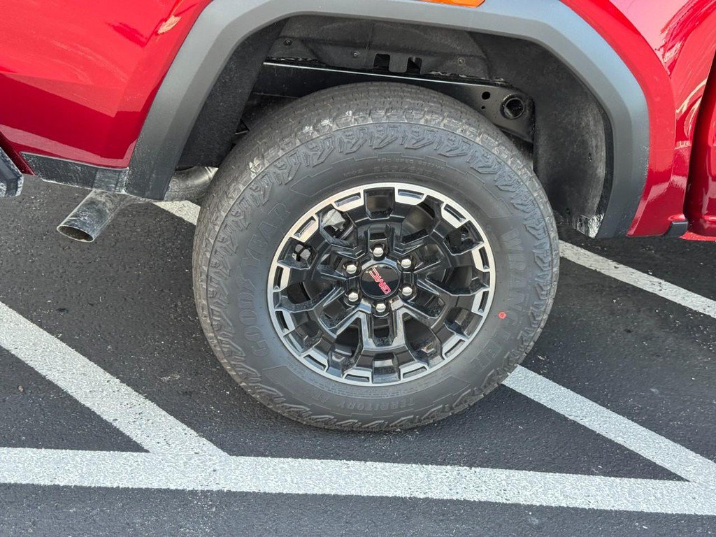 New 2026 GMC Canyon AT4 AWD/4WD image 5