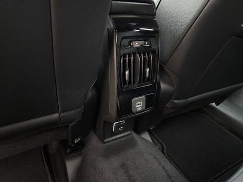 New 2026 Jeep Compass Limited AWD/4WD image 12