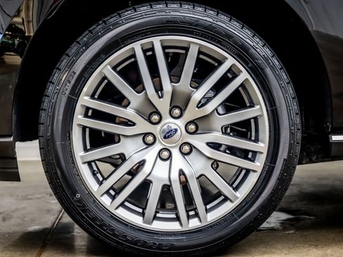 Used 2023 Ford Expedition Limited image 36