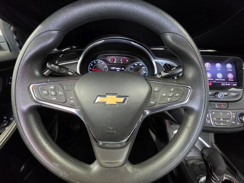 Used 2023 Chevrolet Malibu LT FWD image 31
