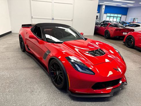 Used 2015 Chevrolet Corvette Z06 w/ 3LZ Preferred Equipment Group image 30